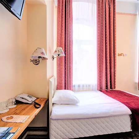 Hotel Rija Old Town 3*