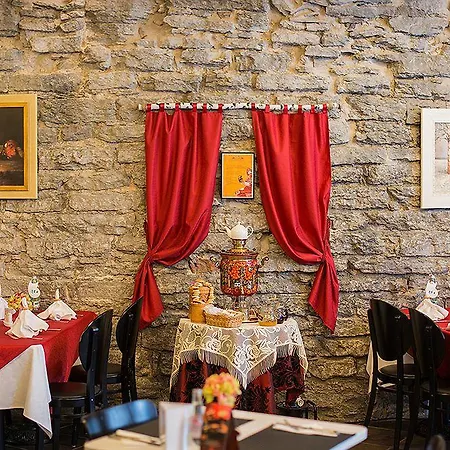 Rija Old Town 3* تالين
